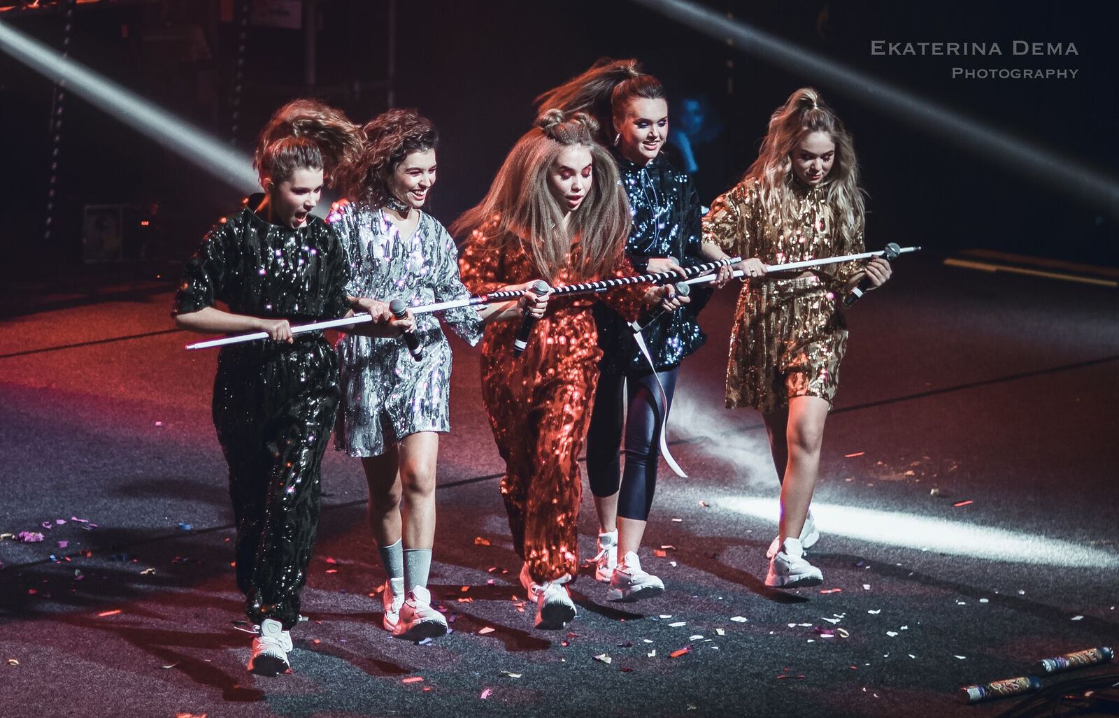 Open-Kids_1 Учасниця Open Kids провалилася під сцену під час Magic Show &mdash; UA MUSIC | Енциклопедія української музики
